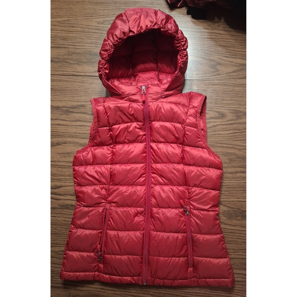 Charter Club Women's Deep Ruby Red Hooded Down Vest Puffer Jacket Size Small